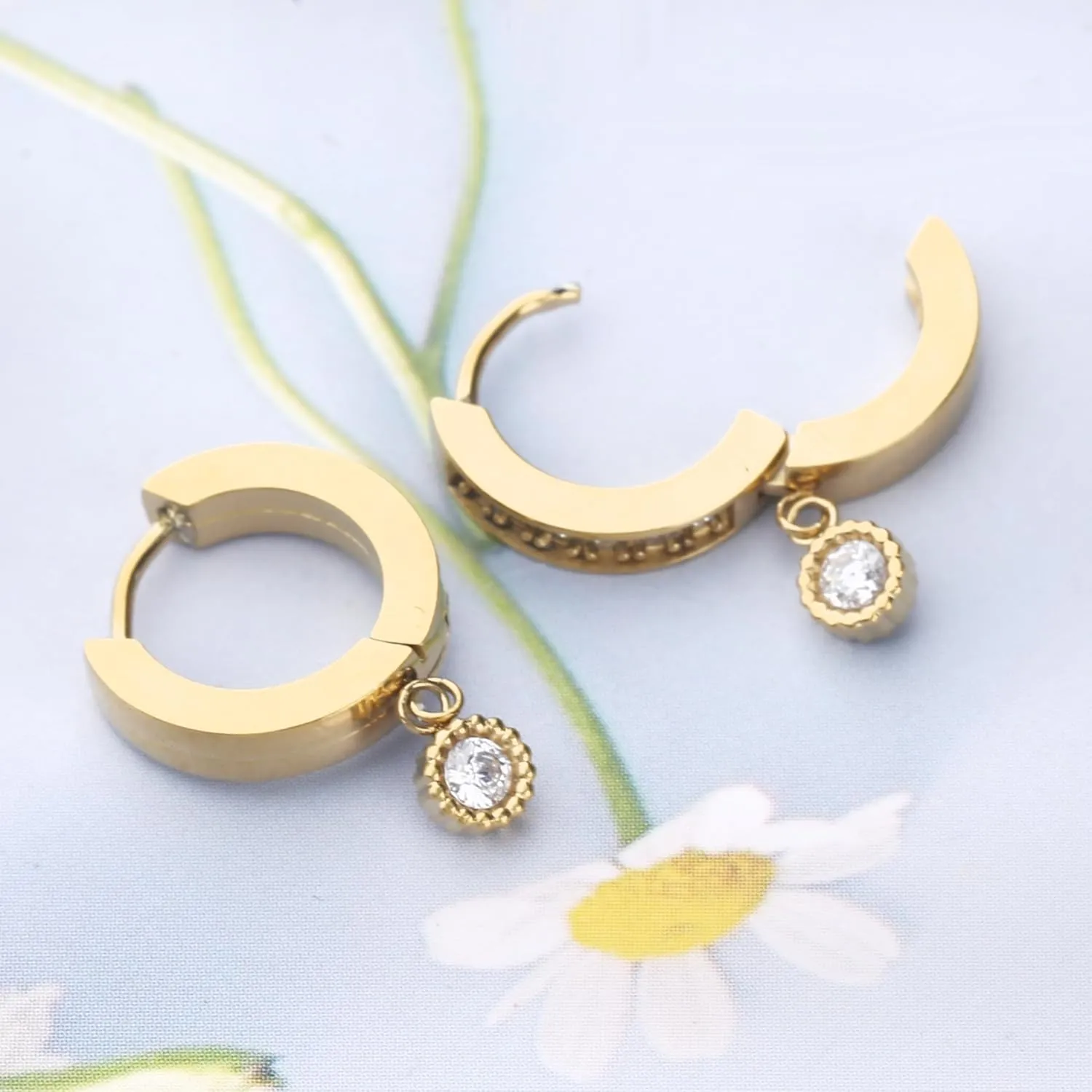 18K Gold Plated Gold Hoop Earrings,Cubic Zirconia Cuff Earrings Hypoallergenic Stud,Small Hoop Earrings Set for Women