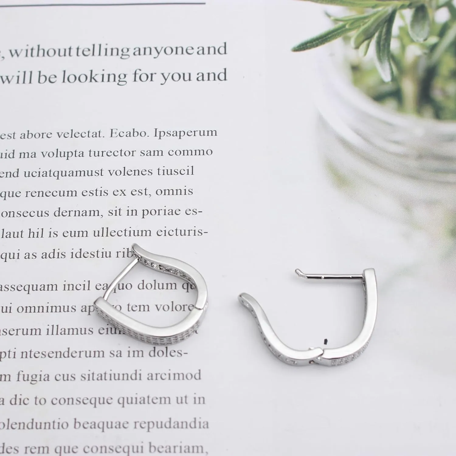18K Lightweight Chunky Hoop Earring for women Cubic Zirconia Statement Huggie Earrings with 925 Sterling Silver Posts
