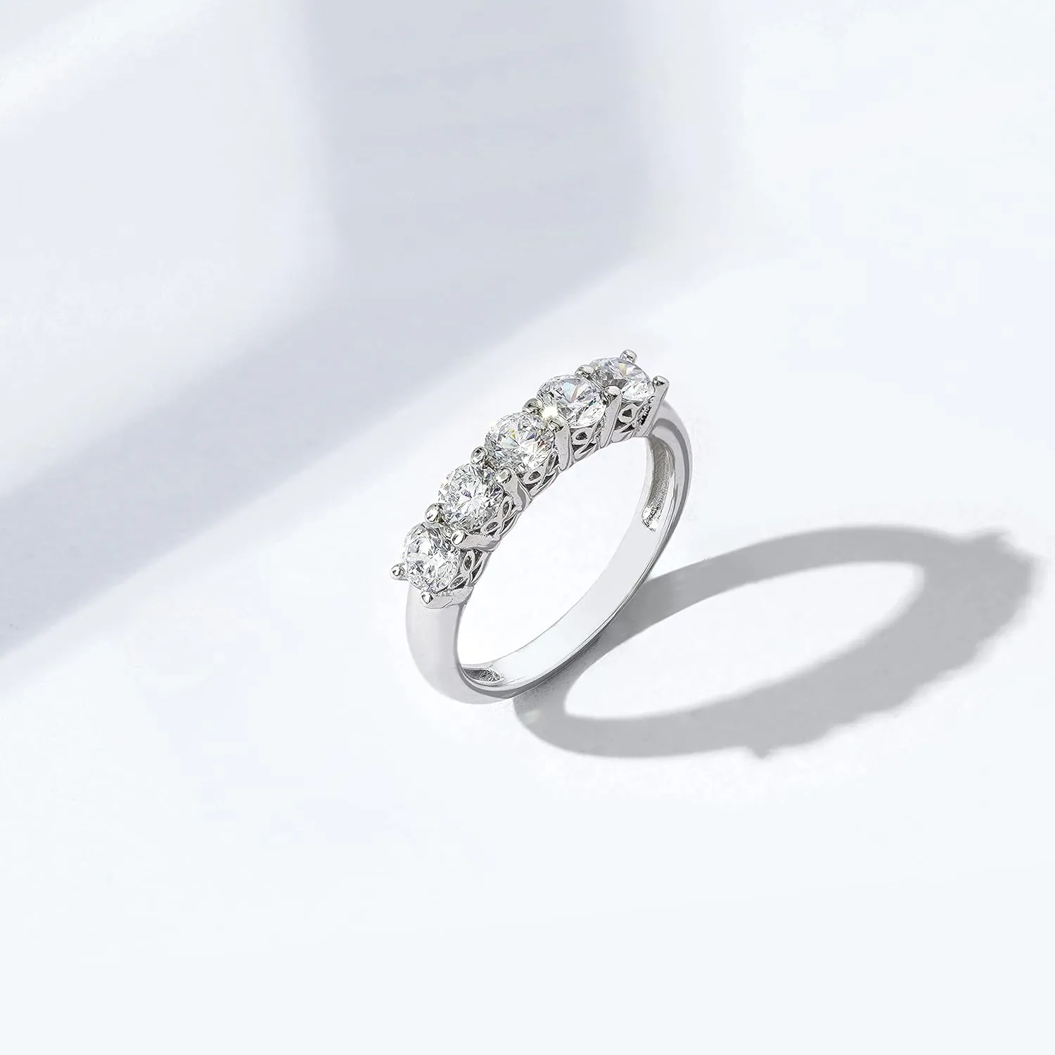 Amazon Essentials Sterling Silver Five-Stone Ring set with Round Cut Infinite Elements Cubic Zirconia (previously Amazon Collection)