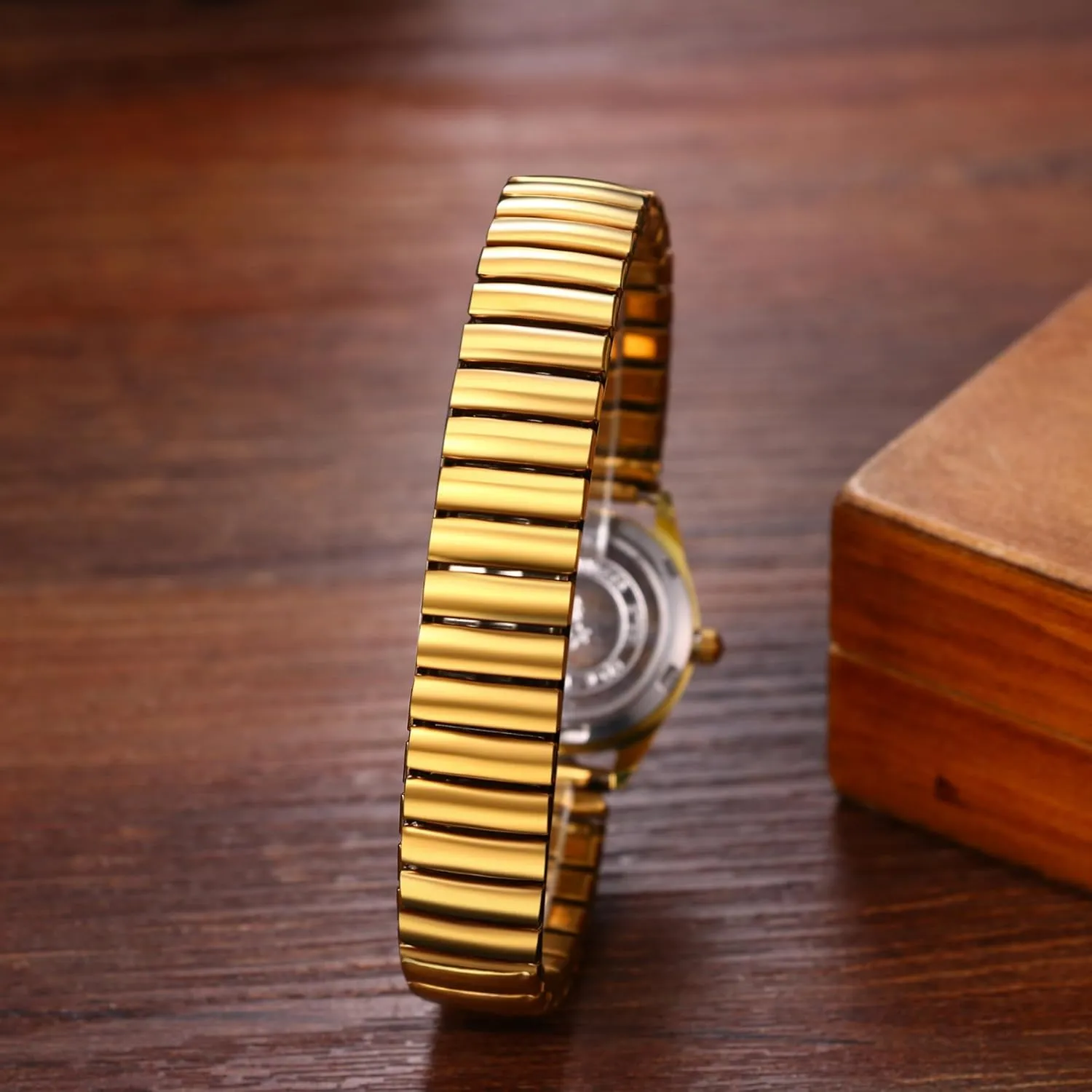 Avaner Women's Elastic Strap Watches: Stretch Band Easy Reader Gold Bangle Quartz Wristwatch