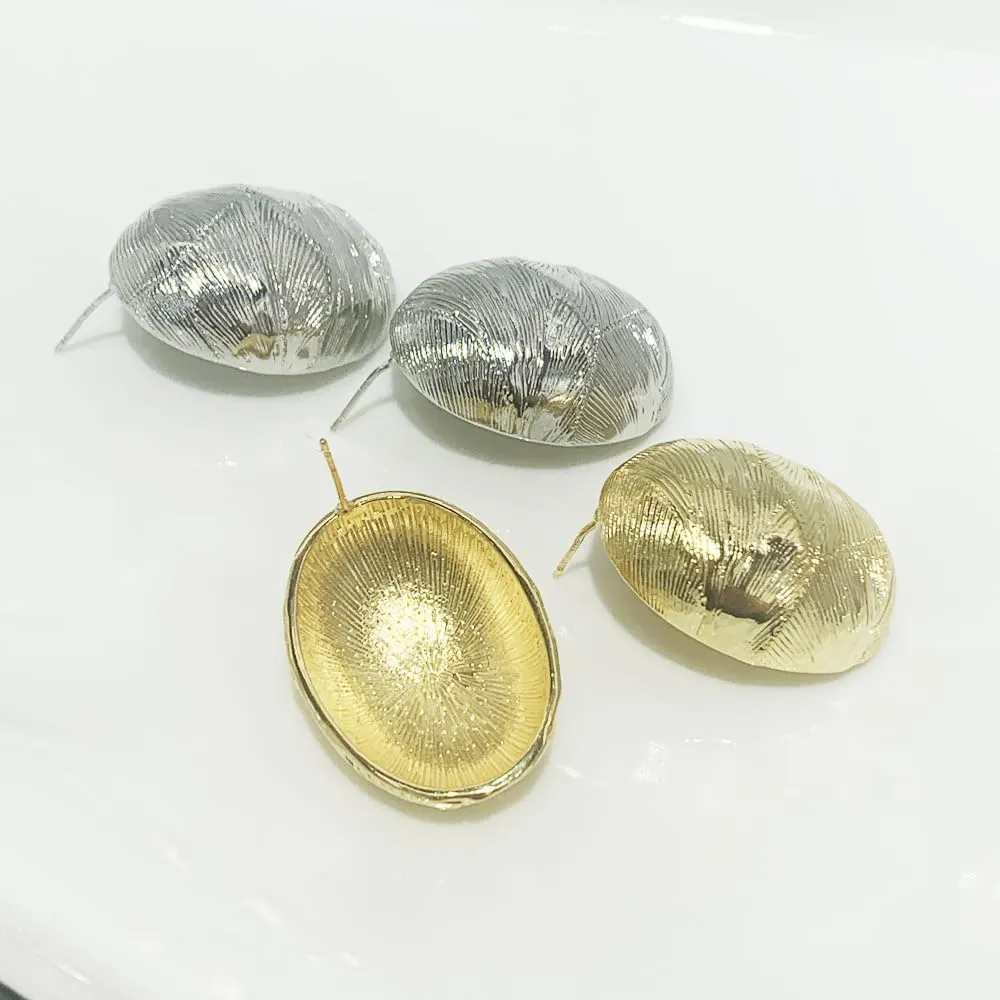Chunky Gold Hoop Earrings for Women, Lightweight Waterdrop Hollow Open Hoops Tear Drop Silver Gold Trending Oversized Statement Style Earrings Hypoallergenic Gold Plated Earrings Fashion Jewelry for Women