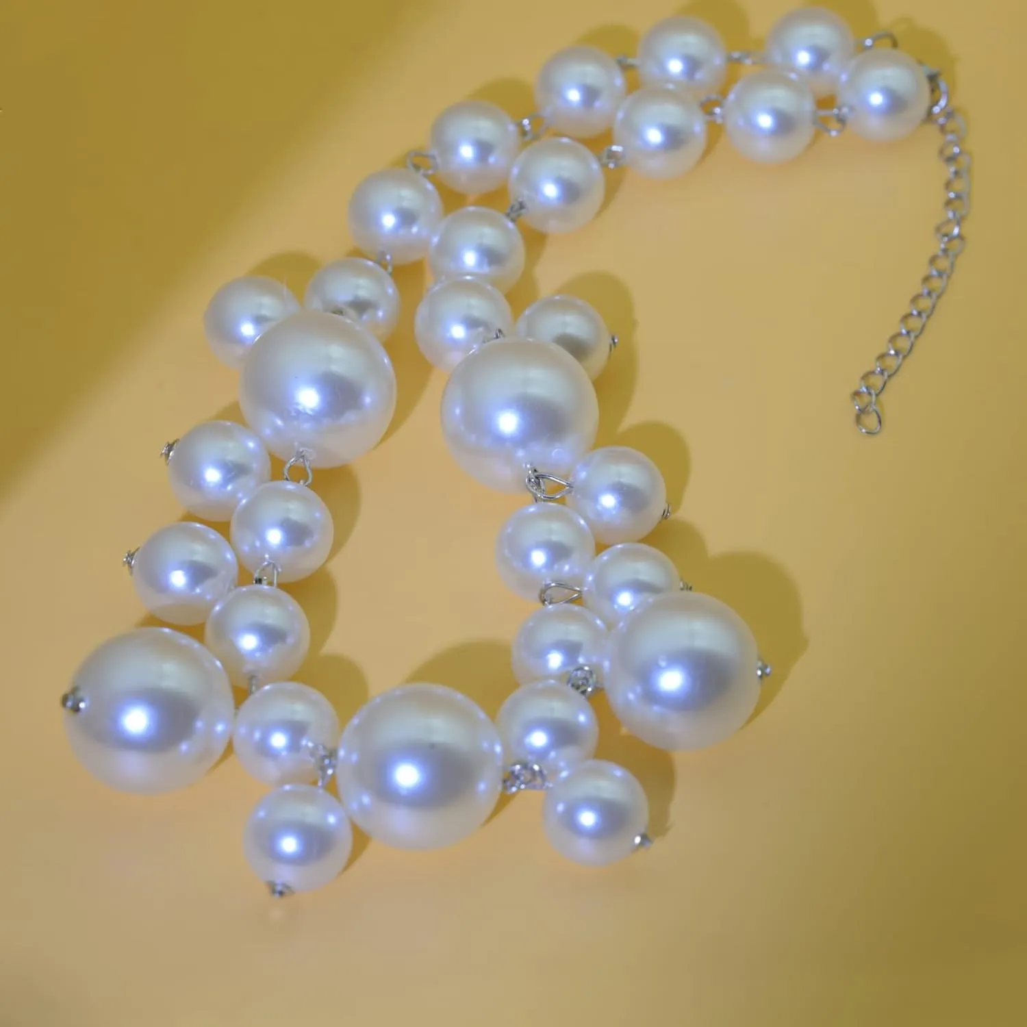 Chunky Pearl necklace for Women Trendy Imitation Pearl Necklace for Women and Men Multi Strand Colorful Plated Beaded Necklace Set