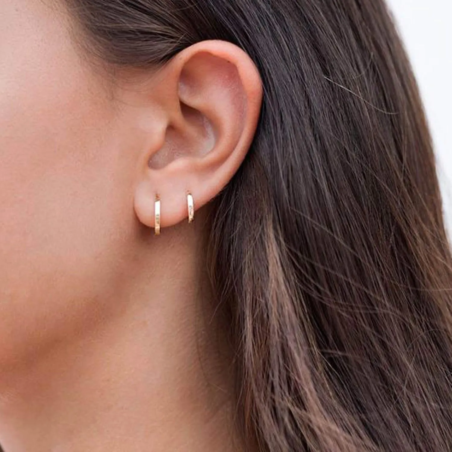 Gacimy Small Gold Huggie Hoop Earrings for Women, 14K Gold Plated Tiny Cartilage Earrings for Women
