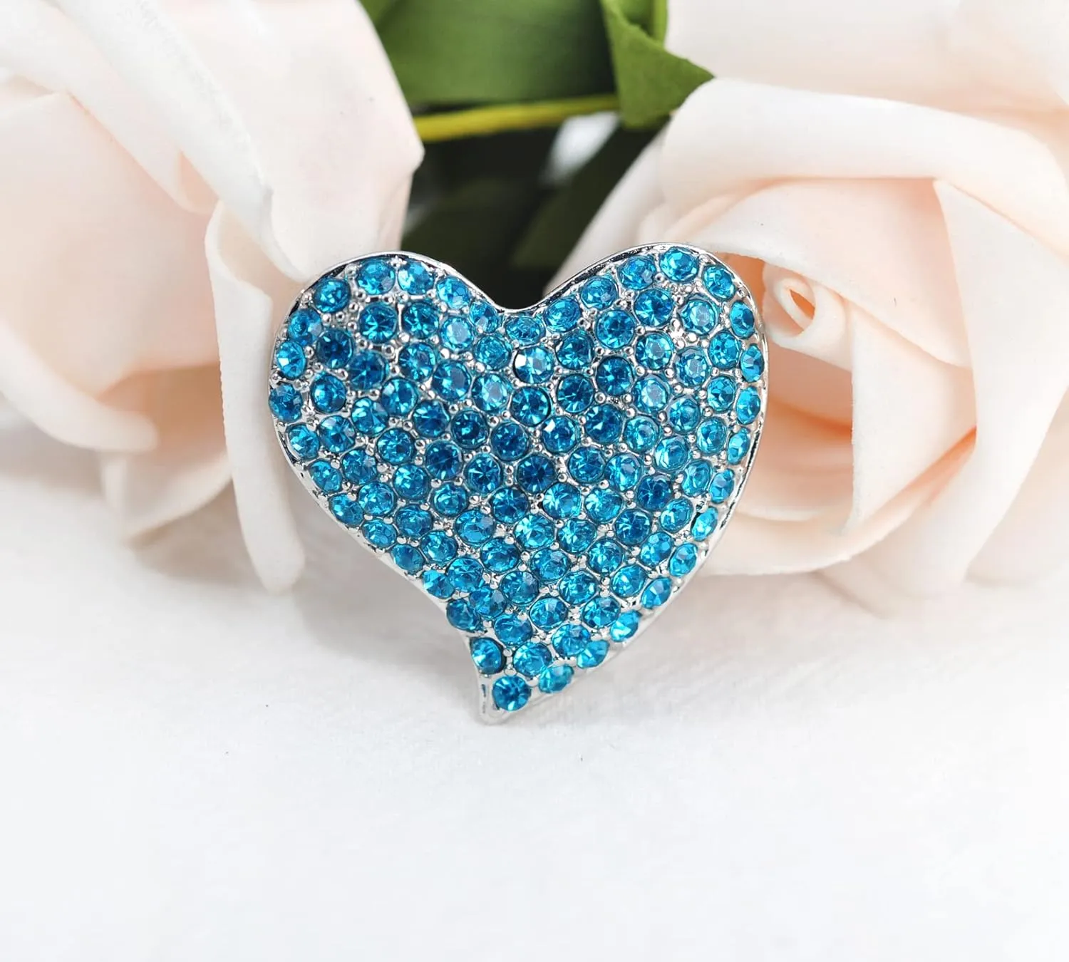 Gyn&Joy Silvery Tone Austrian Crystal Love Heart Brooch Pin BZ264