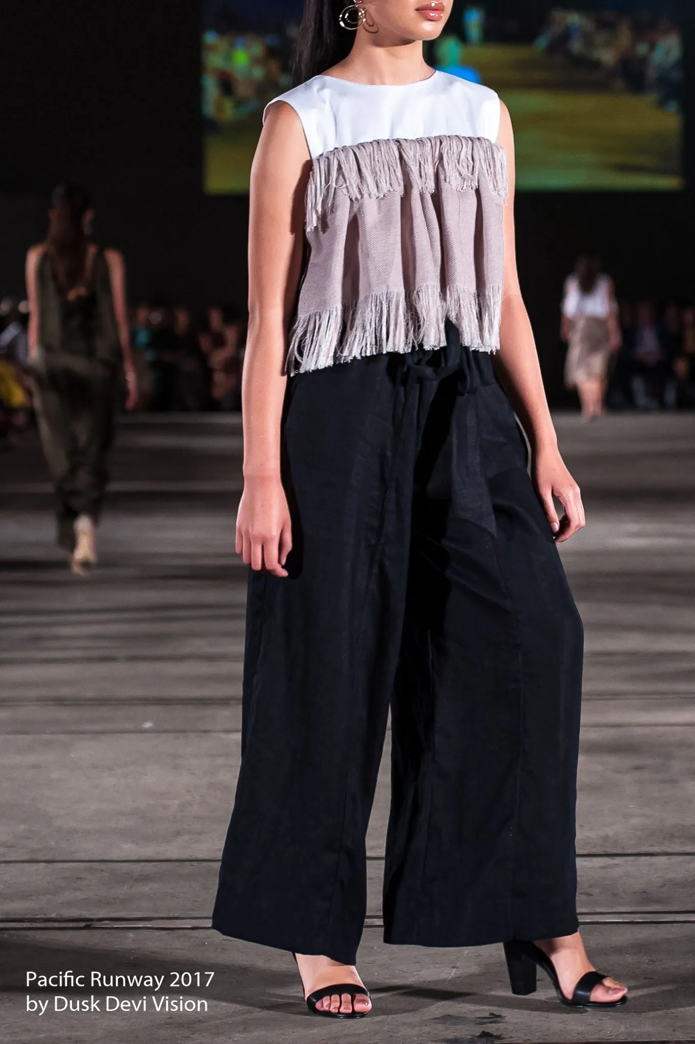 KALAVA HIGH WAISTED PAPERBAG PANT