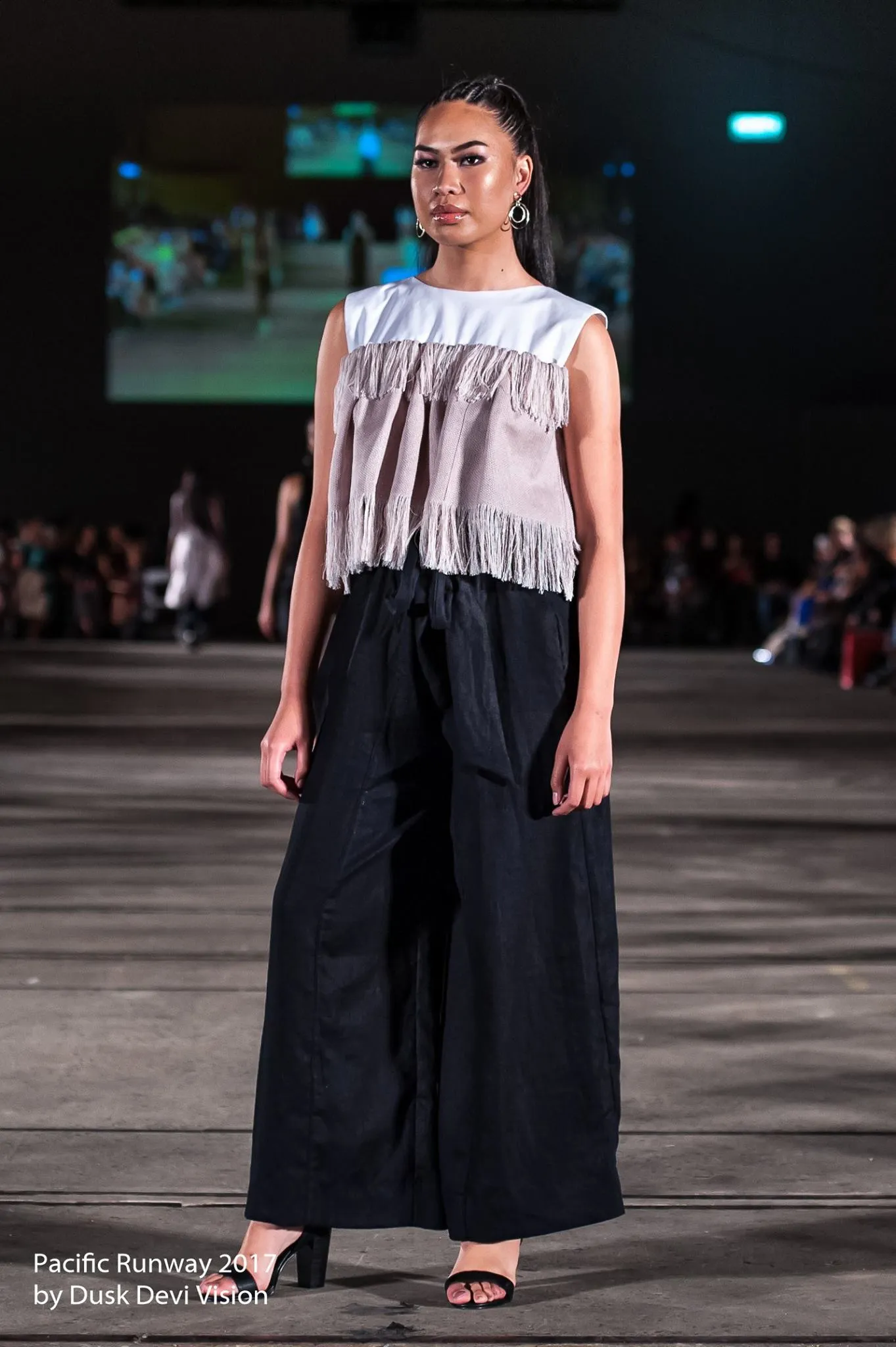 KALAVA HIGH WAISTED PAPERBAG PANT