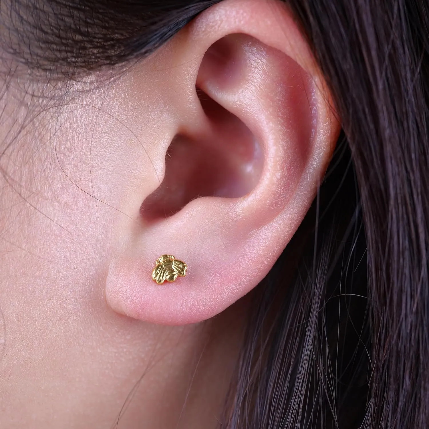 Limerencia Hypoallergenic G23 Pure Titanium Earrings Little Bee Studs, F136 Implant Grade Titanium Studs,Suitable for Women Sensitive Ears