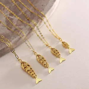 LIU JUN Movable 3D Articulated Fish Necklace, Gold Pave Fish Pisces Sea Lover Lucky Fish Pendant Necklaces For Women Men Summer Beach Trendy Jewelry Gifts