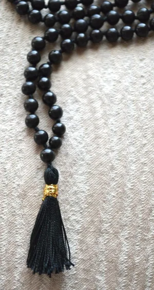 Natural Black Onyx 8mm 108 Mala Beads, Spiritual, Meditation Beads, Reiki, Japa Mala, Buddhist Prayer Beads, Yoga Bracelet, healing beads LKMALA-RRGU-1738