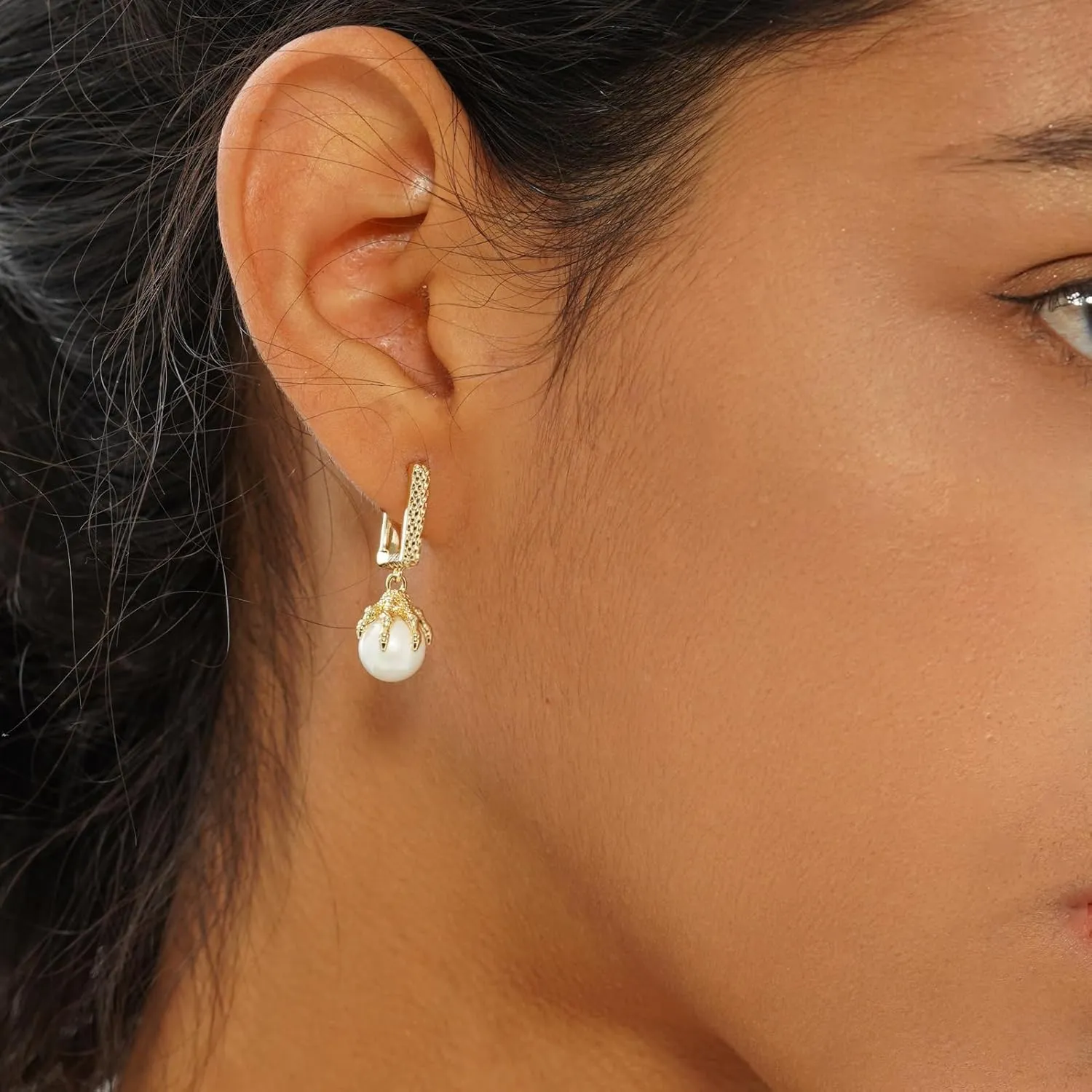 Pearl Dangle Hoop Earrings 14K Gold Plated Shell Pearl Unique Handmade Pearl Fashion Cartilage Drop Wedding Bridal Hoop Dainty Earrings For Women