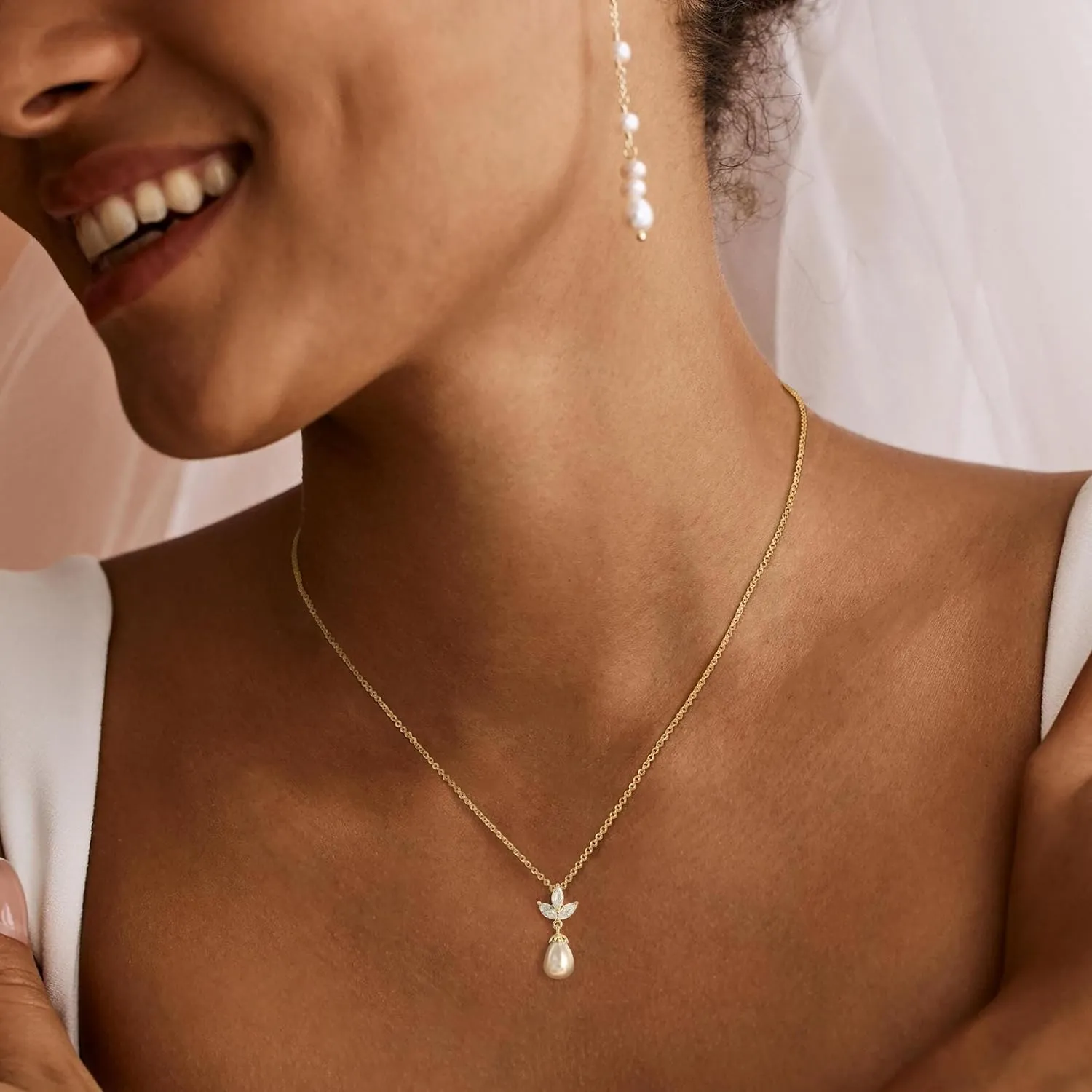 Pearl Necklaces for Women Trendy,14k Gold Plated Pearl Pendant Necklace Dainty Wedding Necklace Small Cute Gold Choker Necklace for Women Non Tarnish Gold Prom Jewelry Fashion Bridesmaids Gifts