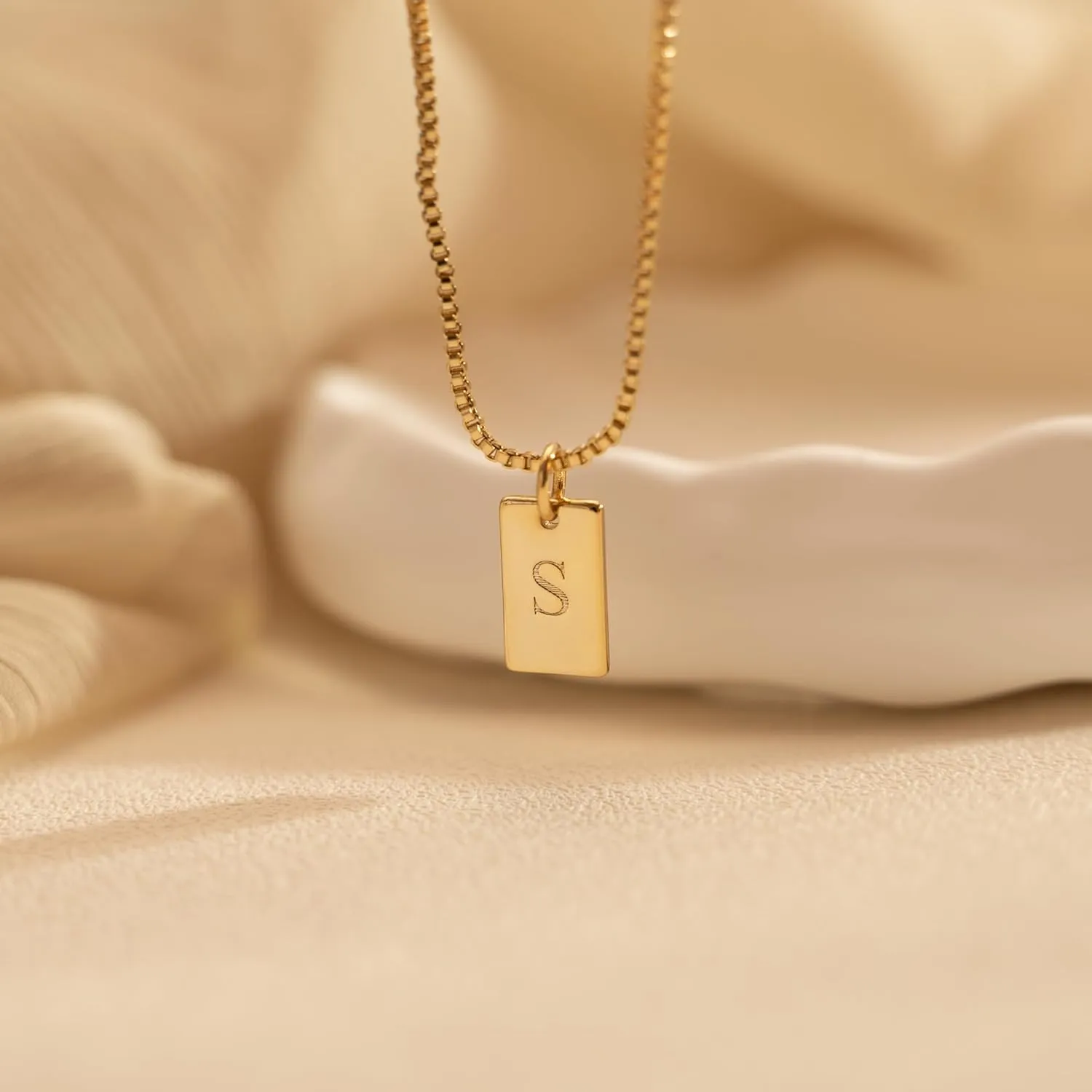 Personalized Initial Tag Pendant Dainty Silver Name Necklace Custom Engraved Tiny Initial Necklace Dog Tag Necklace Necklaces For Women Gift For Her Mom Grandma