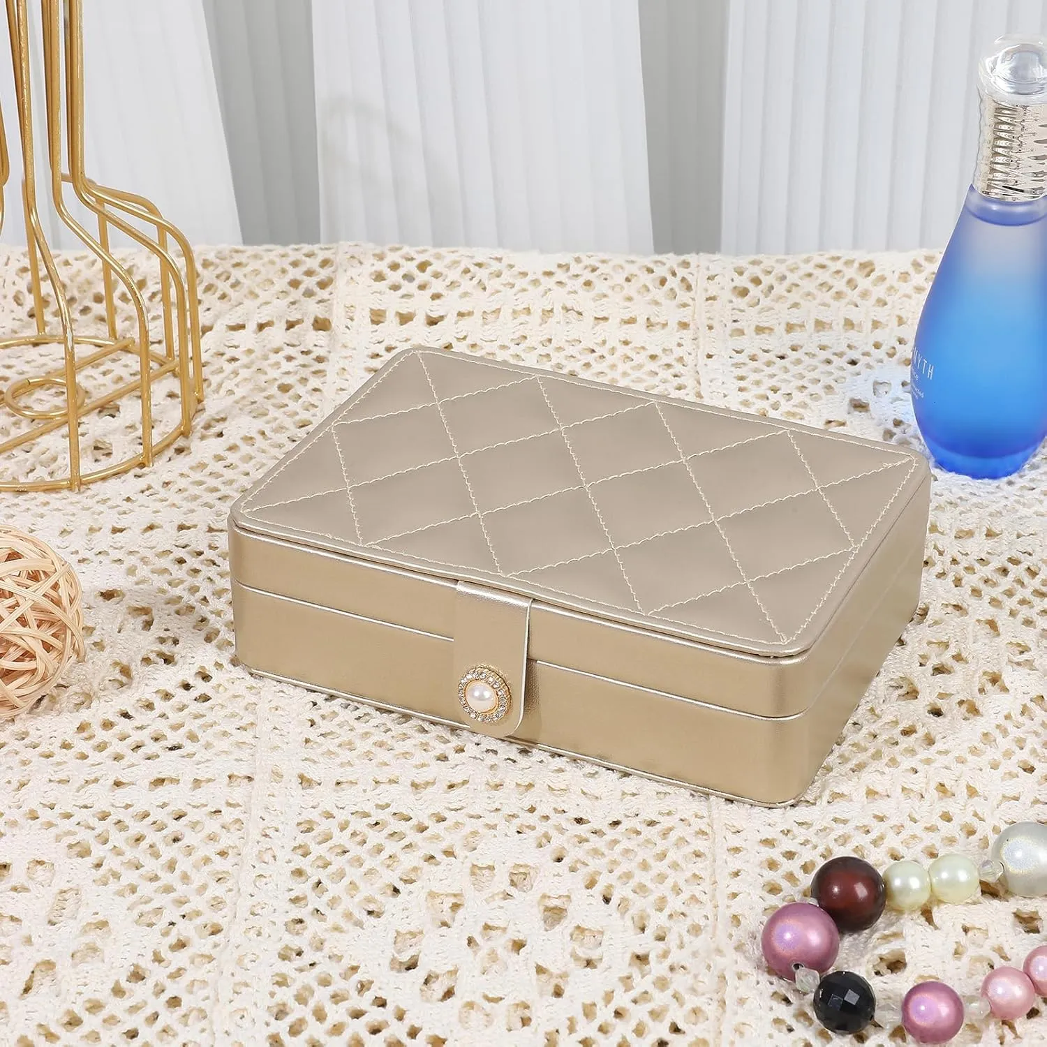 Portable Jewelry Box, 2 Layer Small Travel Jewelry Box for Women and Girls, Mini Leather Jewelry Organizer for Necklaces, Bracelet, Earrings and Rings Gift for Her (gold)