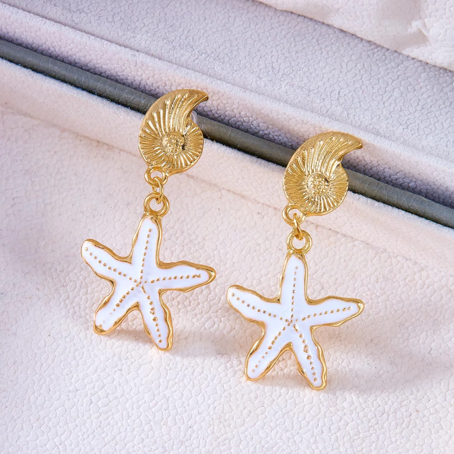 Starfish Seashell Pearl Earrings for Women Boho Beach Dangle Earrings Shell Conch Asymmetrical Earrings Lightweight Summer Vacation Jewelry