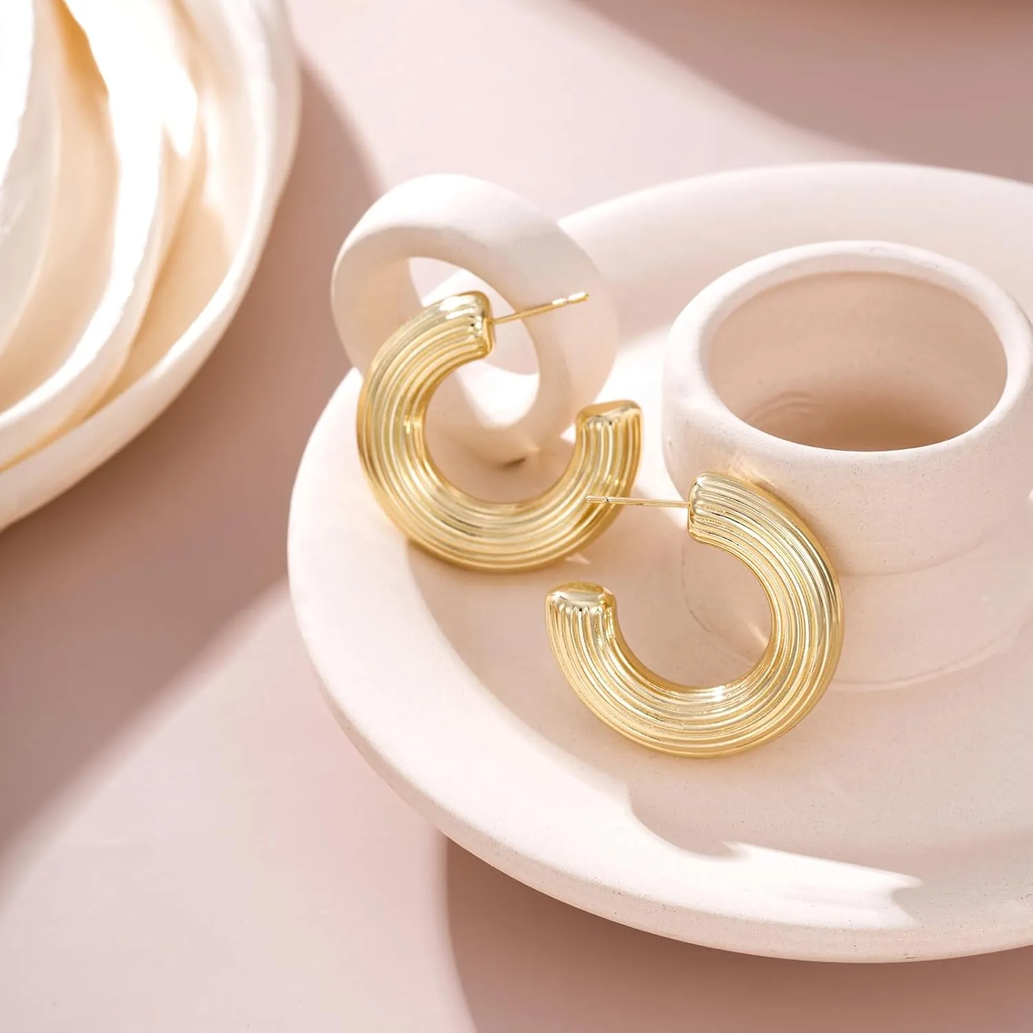 XUPING Chunky Open Hoop Earrings Stud 14K Gold Plated Hypoallergenic Lightweight Jewelry for Women