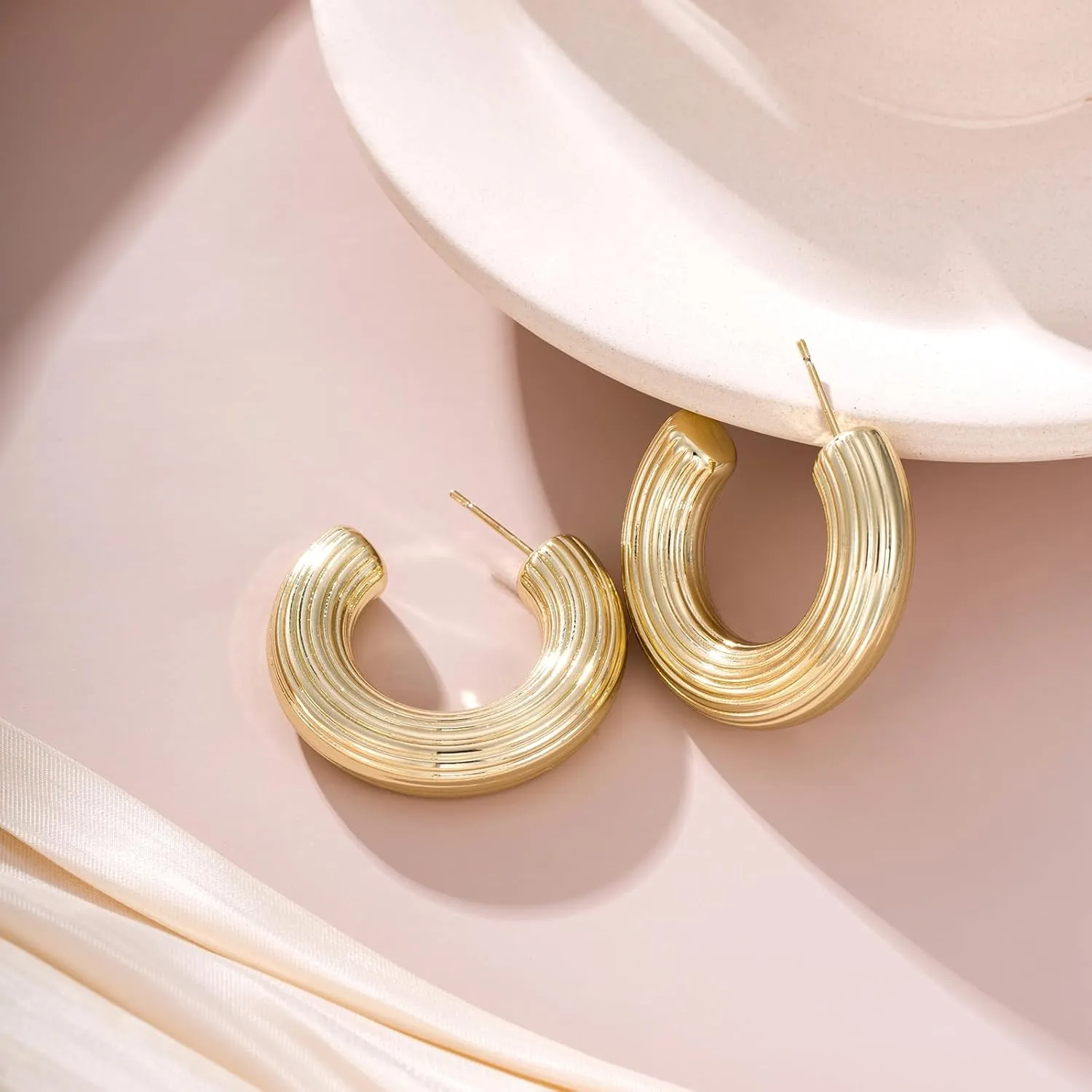 XUPING Chunky Open Hoop Earrings Stud 14K Gold Plated Hypoallergenic Lightweight Jewelry for Women