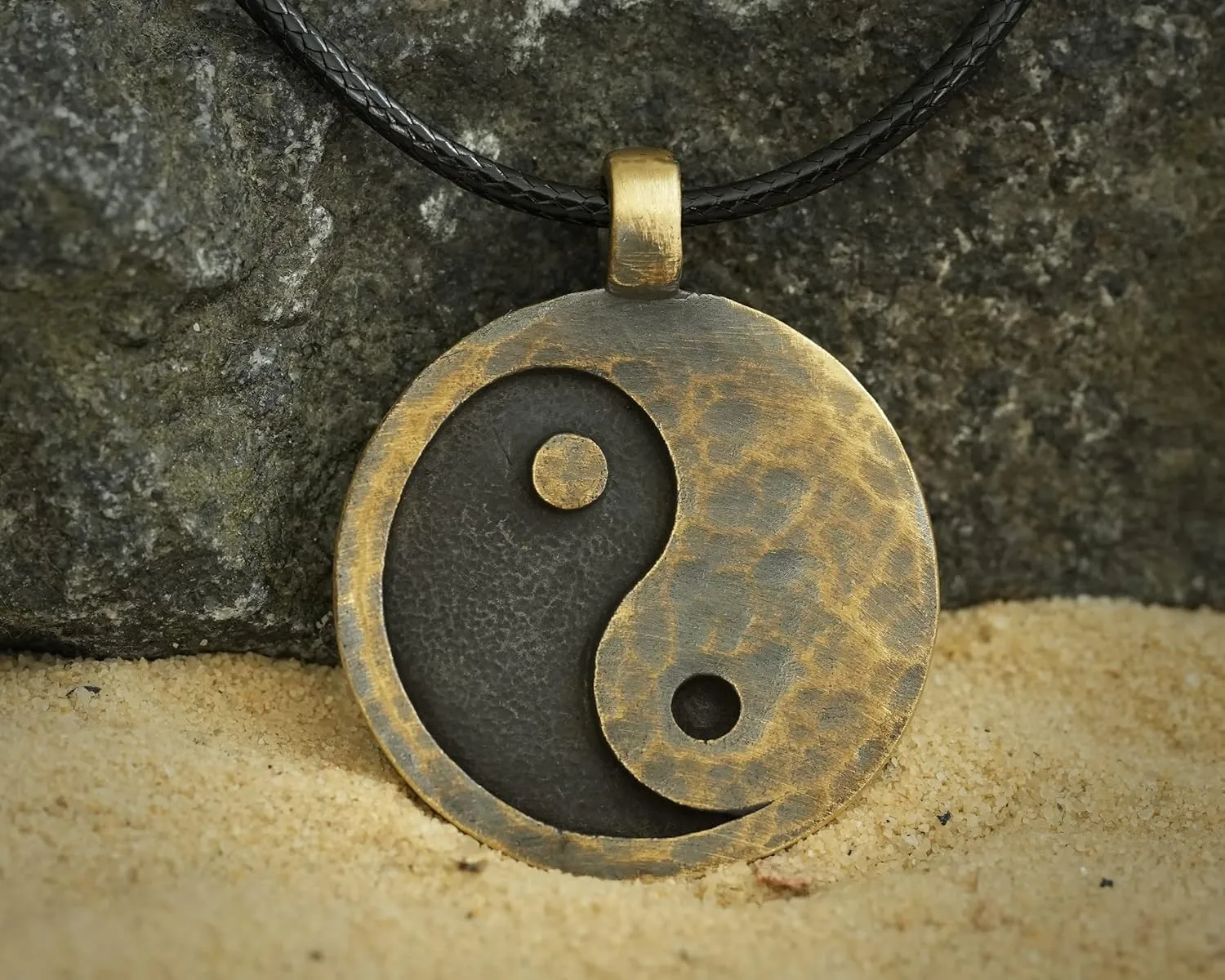 Yin Yang Necklace Ancient Pendant Jewelry - Yin and Yang Necklaces - Ying Yang Symbol - Yin Yang Necklace for Men Women - Yin Yang Gifts - Ying Yang Jewelry - Brass Necklace