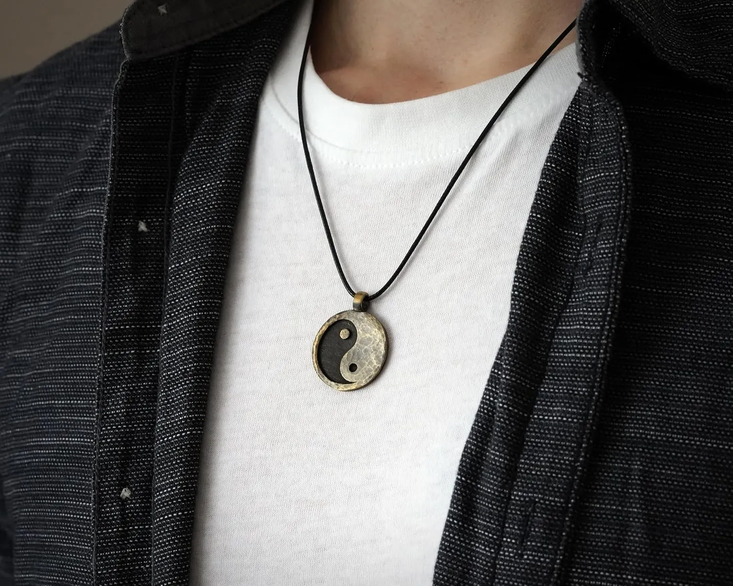 Yin Yang Necklace Ancient Pendant Jewelry - Yin and Yang Necklaces - Ying Yang Symbol - Yin Yang Necklace for Men Women - Yin Yang Gifts - Ying Yang Jewelry - Brass Necklace